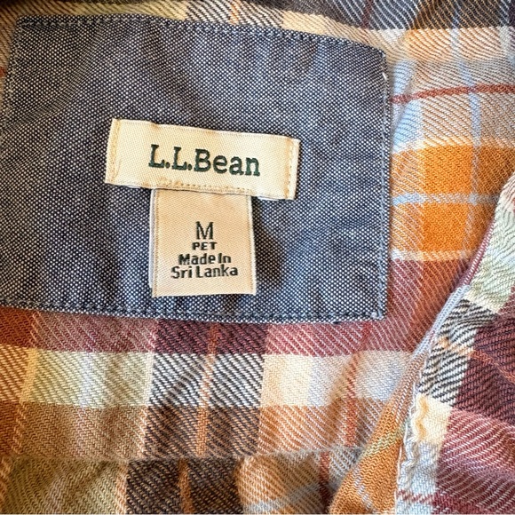 LL Bean Women’s Multi-Colored Flannel - Size M - Picture 3 of 7
